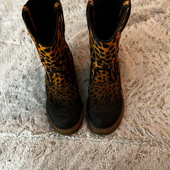 Luckless canvas-ish boots with rubber toe cover - Picture 3 of 4